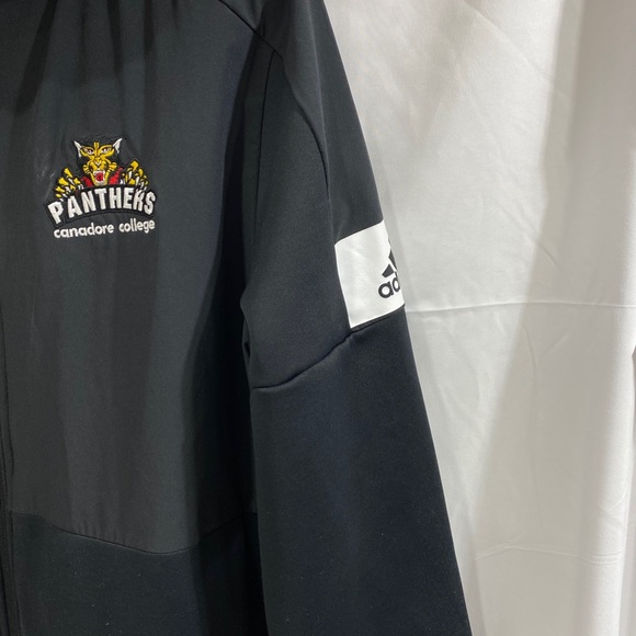 Canadore Adidas Sweater. - Picture 2 of 7